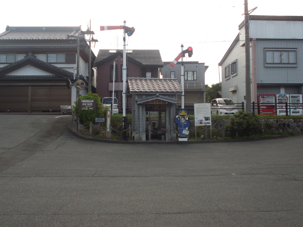 腕木式信号テコのあった頃の伊賀上野駅 各地の腕木式信号機 | LazyJack